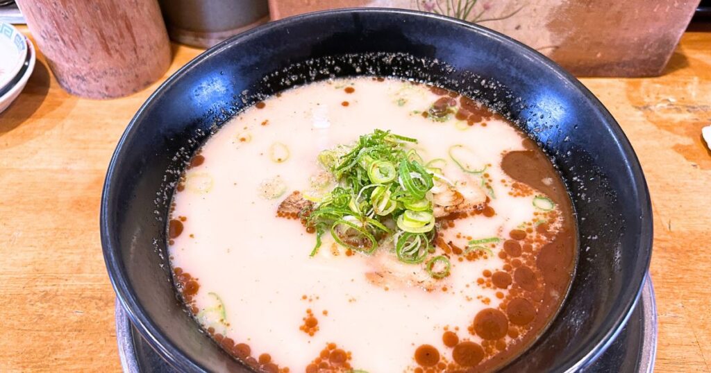 とんこつラーメンジャラン ラスタレゲエ店のラーメン