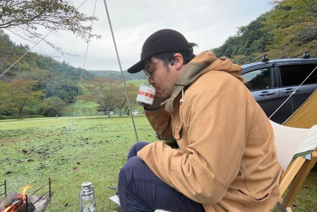 フィールドコーヒーを飲むたなそう