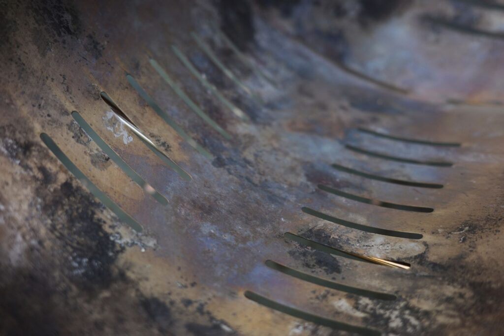 CAMPING MOON「SOLO-A4G」火床のスリット