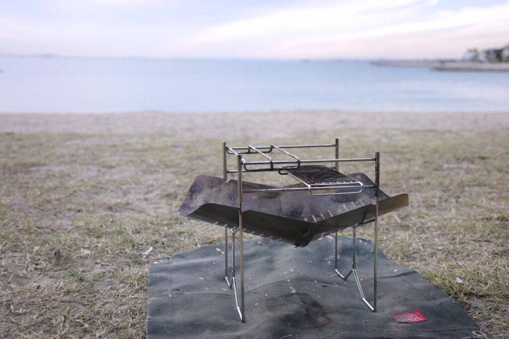 CAMPING MOON「SOLO-A4G」を海沿いで