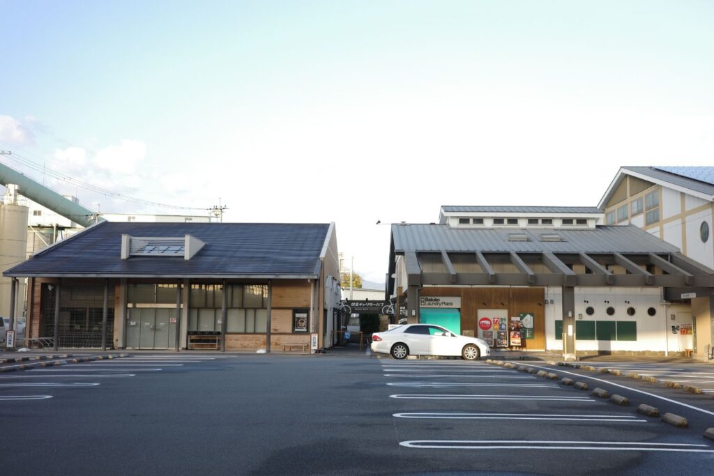 伏見力の湯第一駐車場