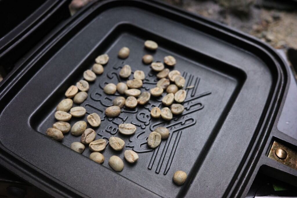 欠点豆をホットサンドメーカーで焙煎