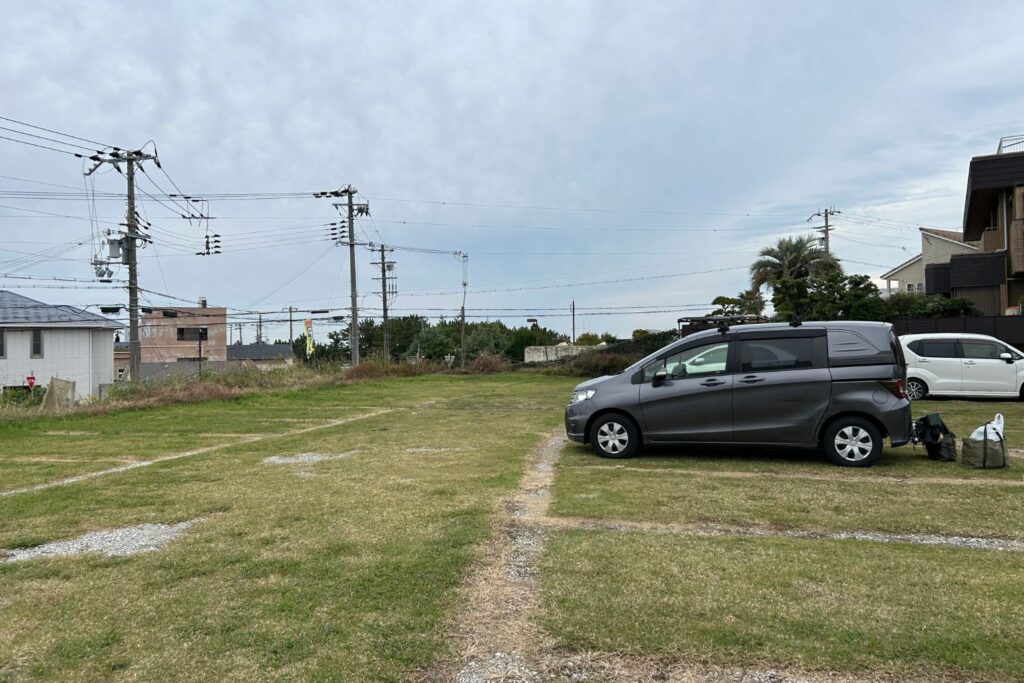 林崎海岸駐車場