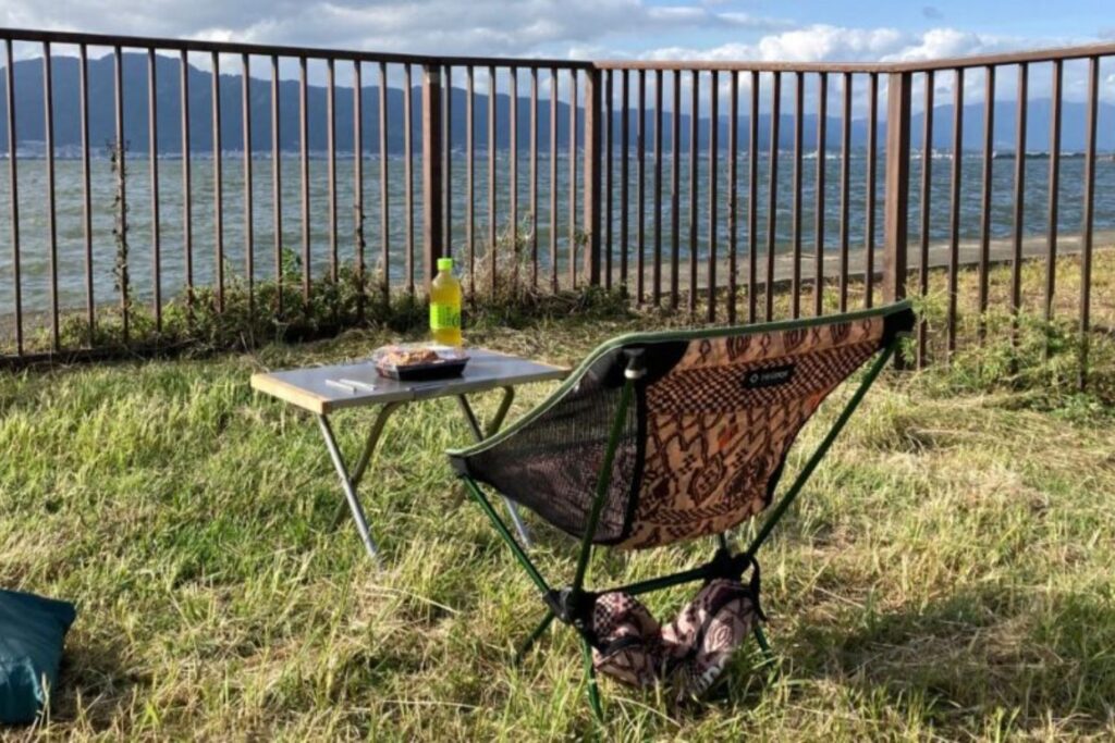 湖岸緑地「帰帆島3」でチェアリング