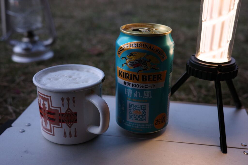 湖岸緑地「帰帆島3」でビール