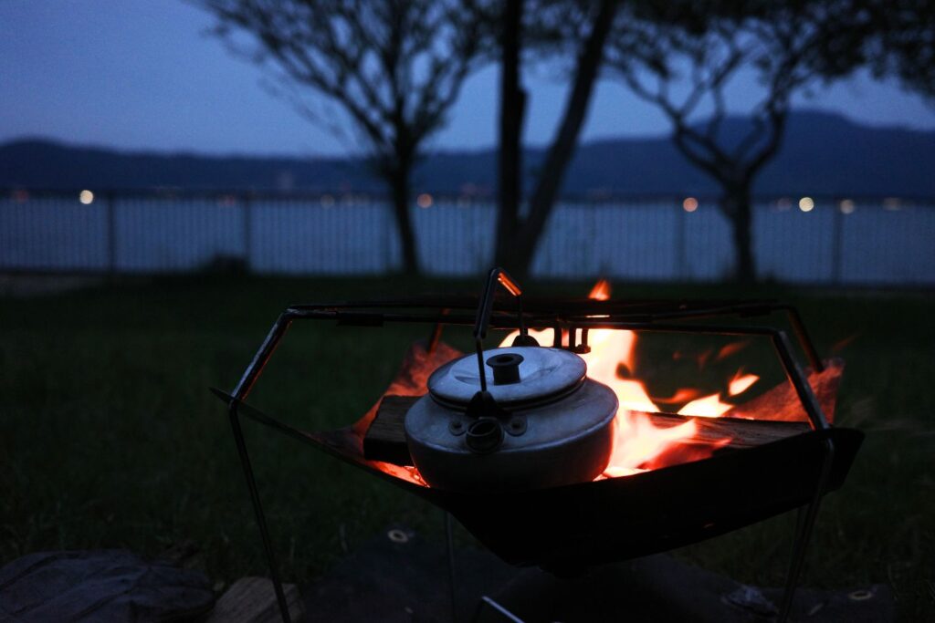 湖岸緑地で焚き火