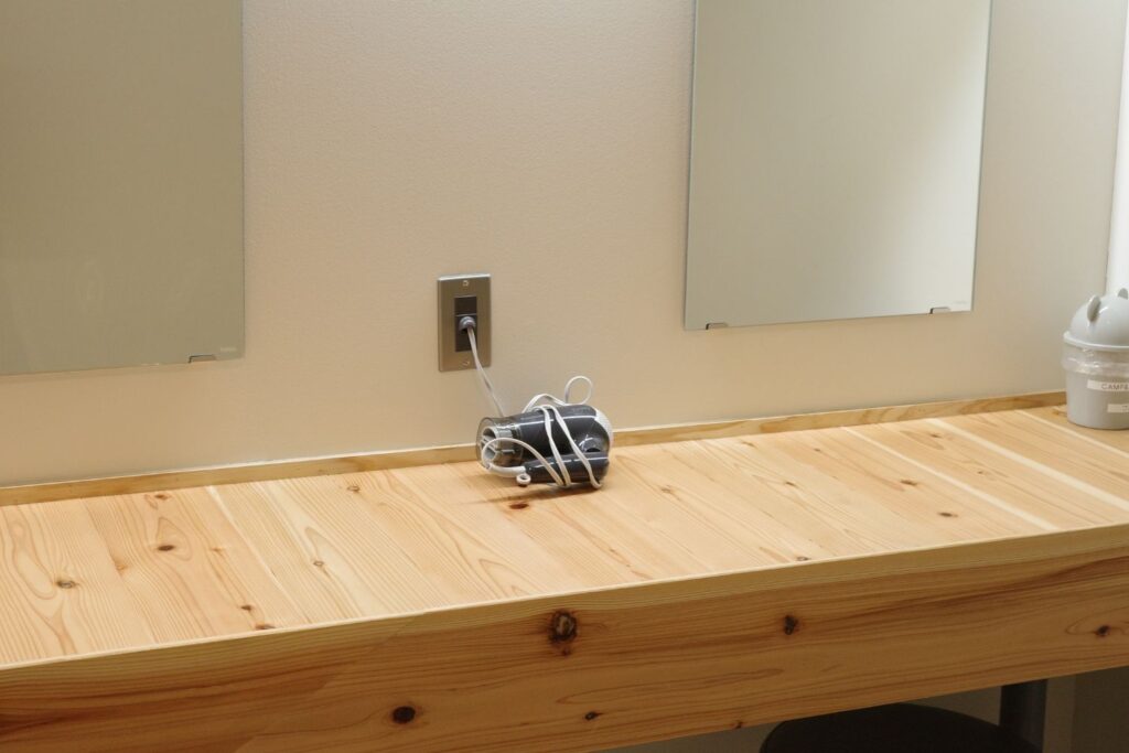 ユニトピアささやまキャンプ&ビレッジのシャワー棟のドライヤー