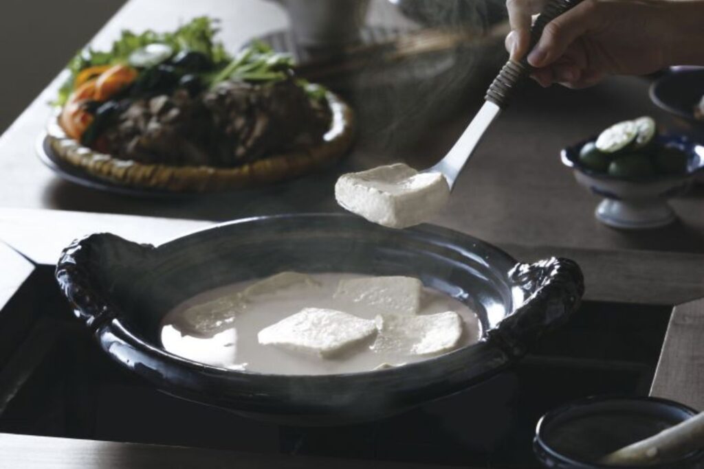 佐嘉平川屋「温泉湯豆腐セット」