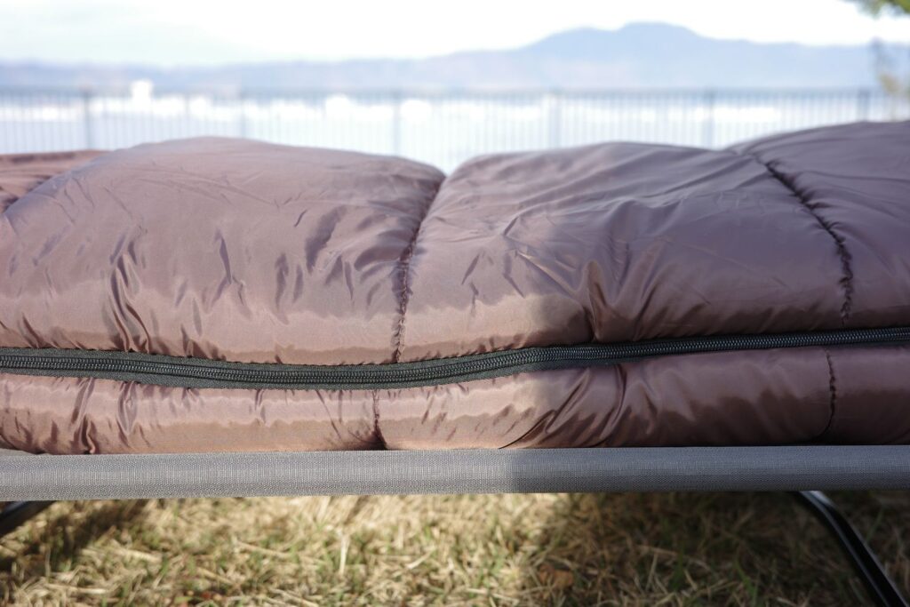 ふかふかのベアーズロック「-30℃寝袋 FX-503W」