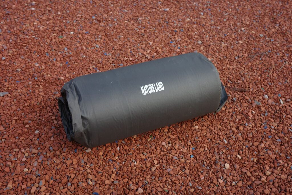 ネイチャーランド「極厚10cmキャンプマット」