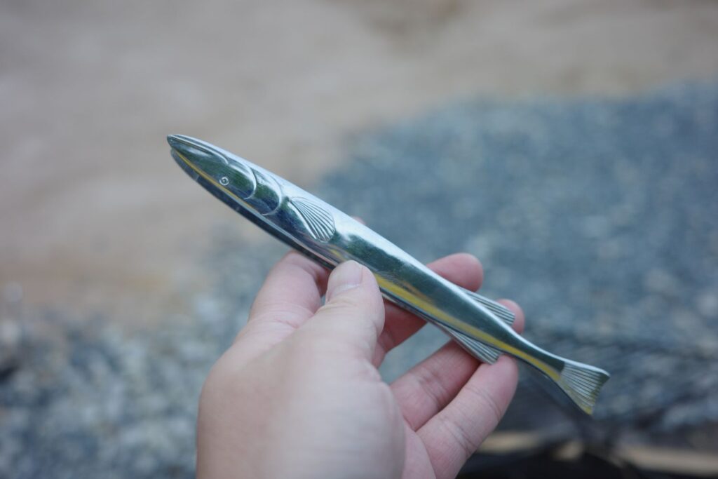 工房アイザワ「フィッシュトング」