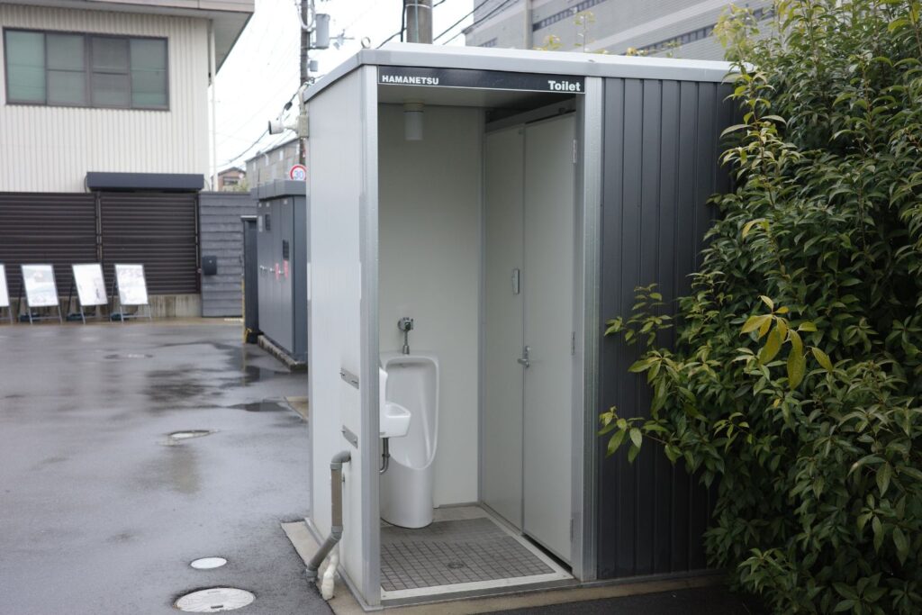 StandOut KYOTOの外トイレ