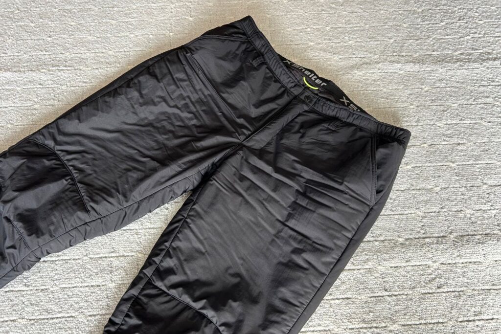 ワークマン「エックスシェルター(R)断熱βウォームクライミングパンツ」