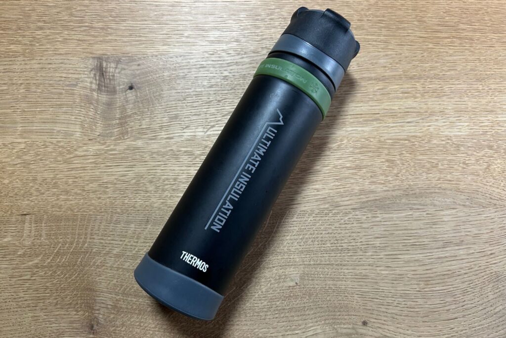 サーモス「山専ボトル900mL」