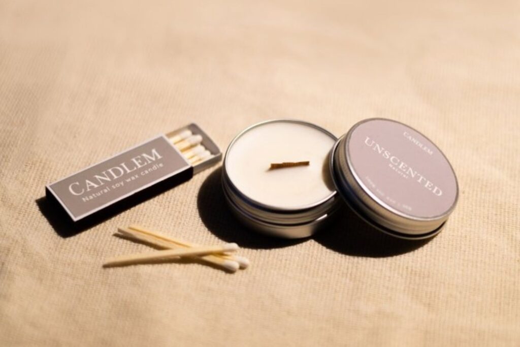 コンパクトなウッドウィックキャンドル